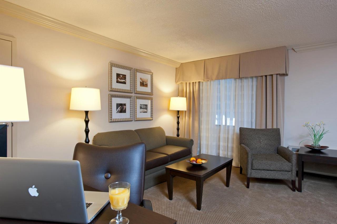 Holiday Inn Itasca - Woodfield Area Exteriér fotografie